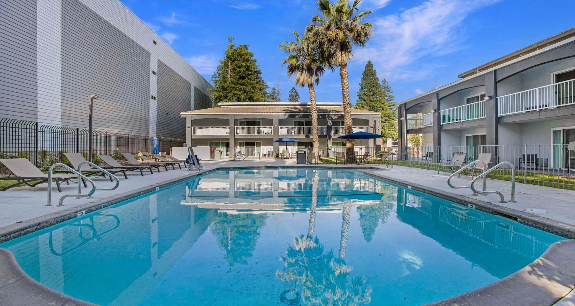 Surestay Plus Hotel By Best Western Sacramento North Buitenkant foto
